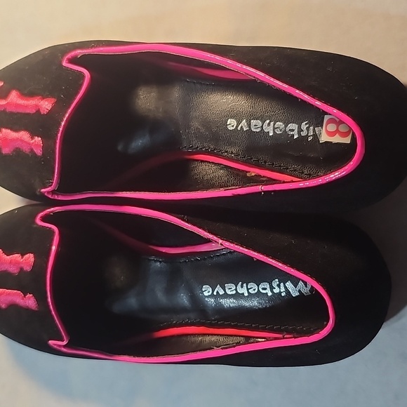 Misbehave Slipon Embroidered Flats - Picture 6 of 8